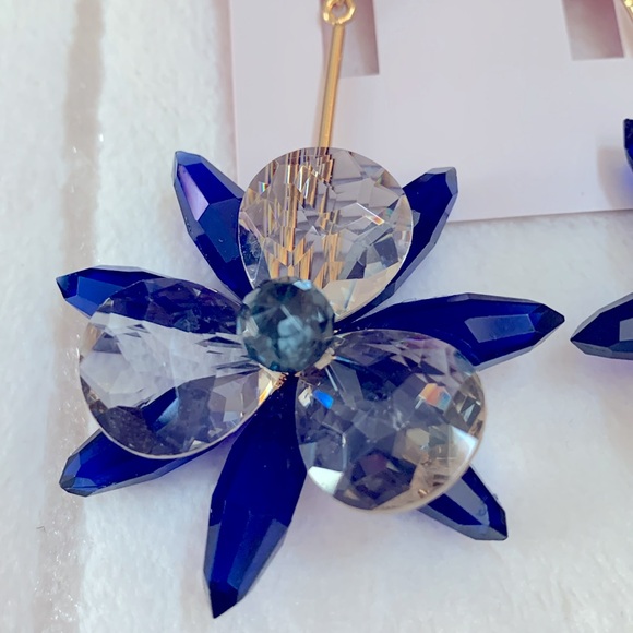 Kate Spade New York Blooming Brilliant Crystal Blue Flower Drop  Earrings - Picture 3 of 8